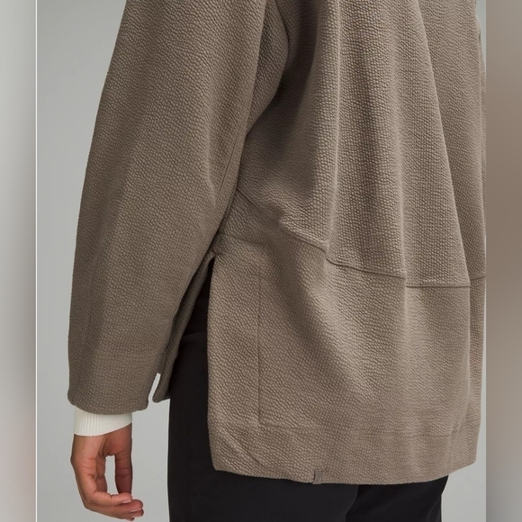 Lululemon Textured V-Neck Pullover In Nomad Size 6. - Picture 6 of 13